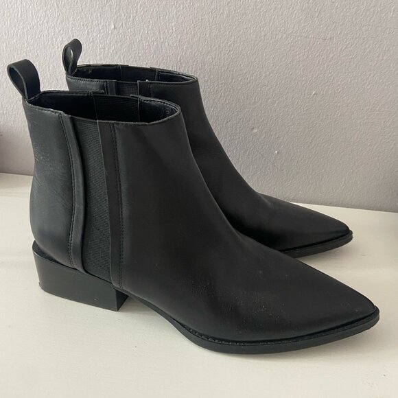 Mark Fisher (Everlane) - Picture 2 of 4